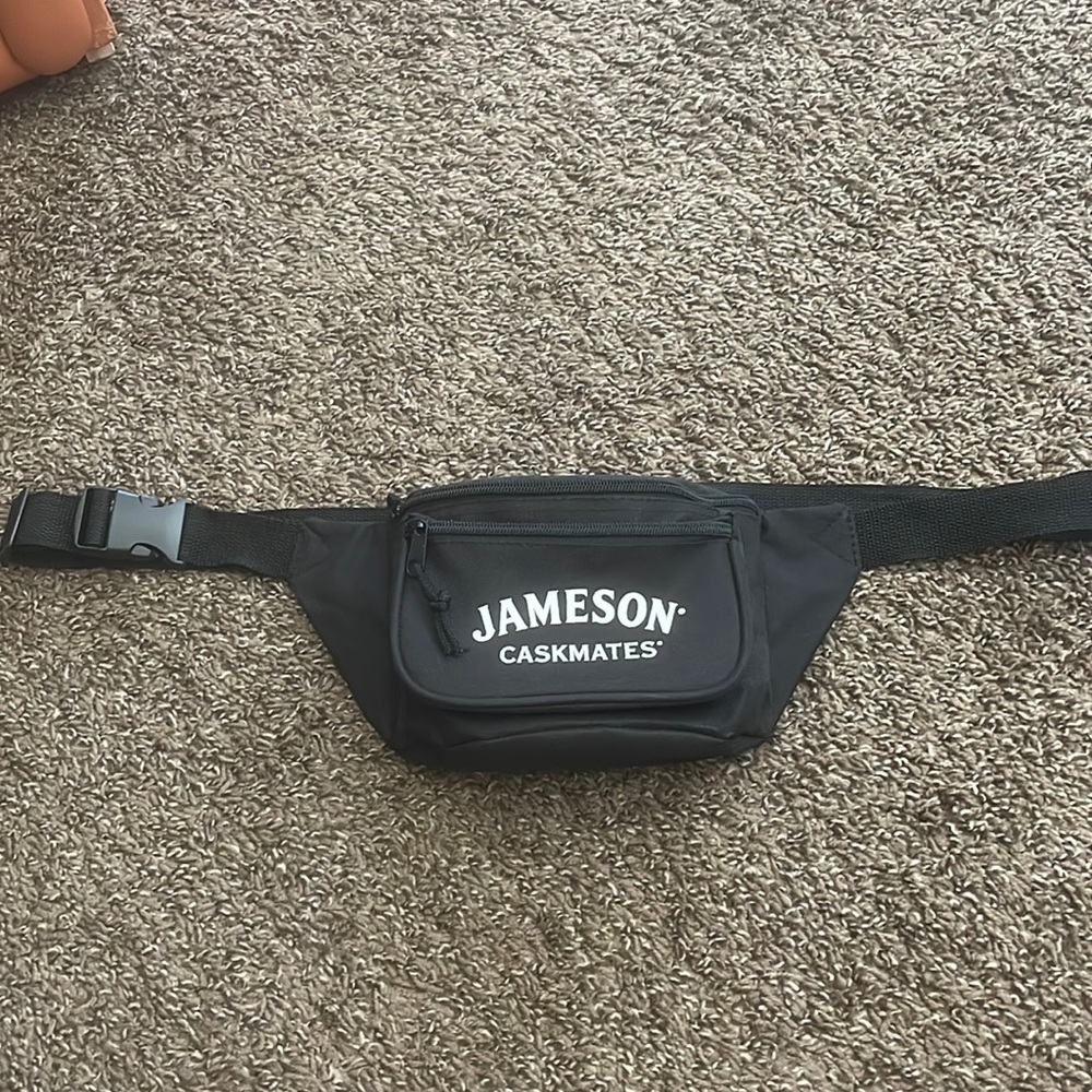 Jameson fannypack